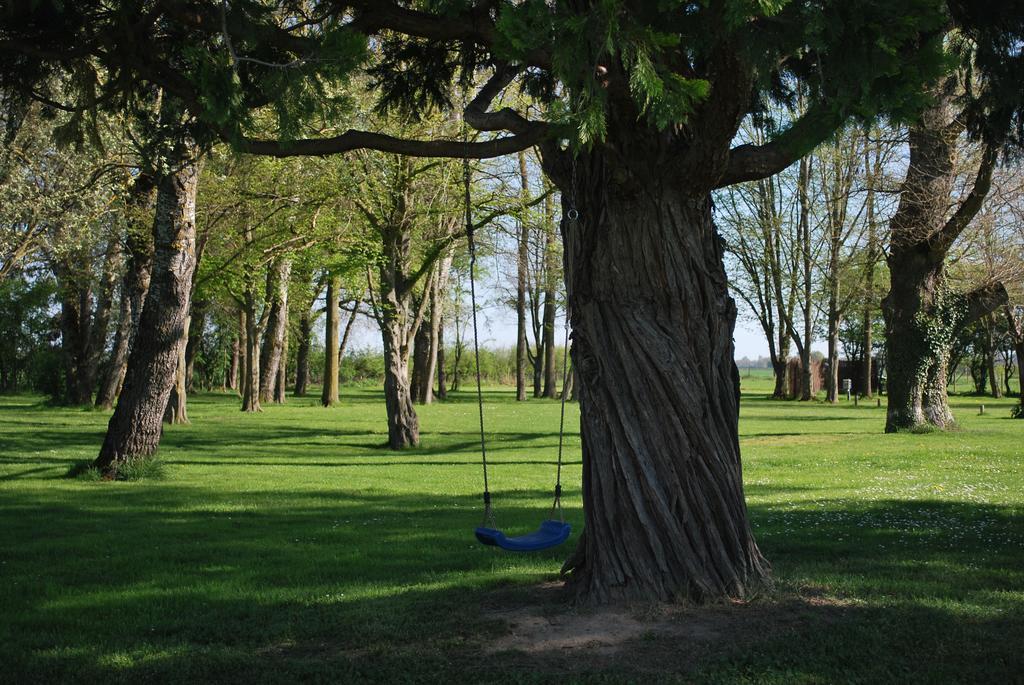 Domaine Les Gandins Saint-Germain-de-Salles Exterior foto