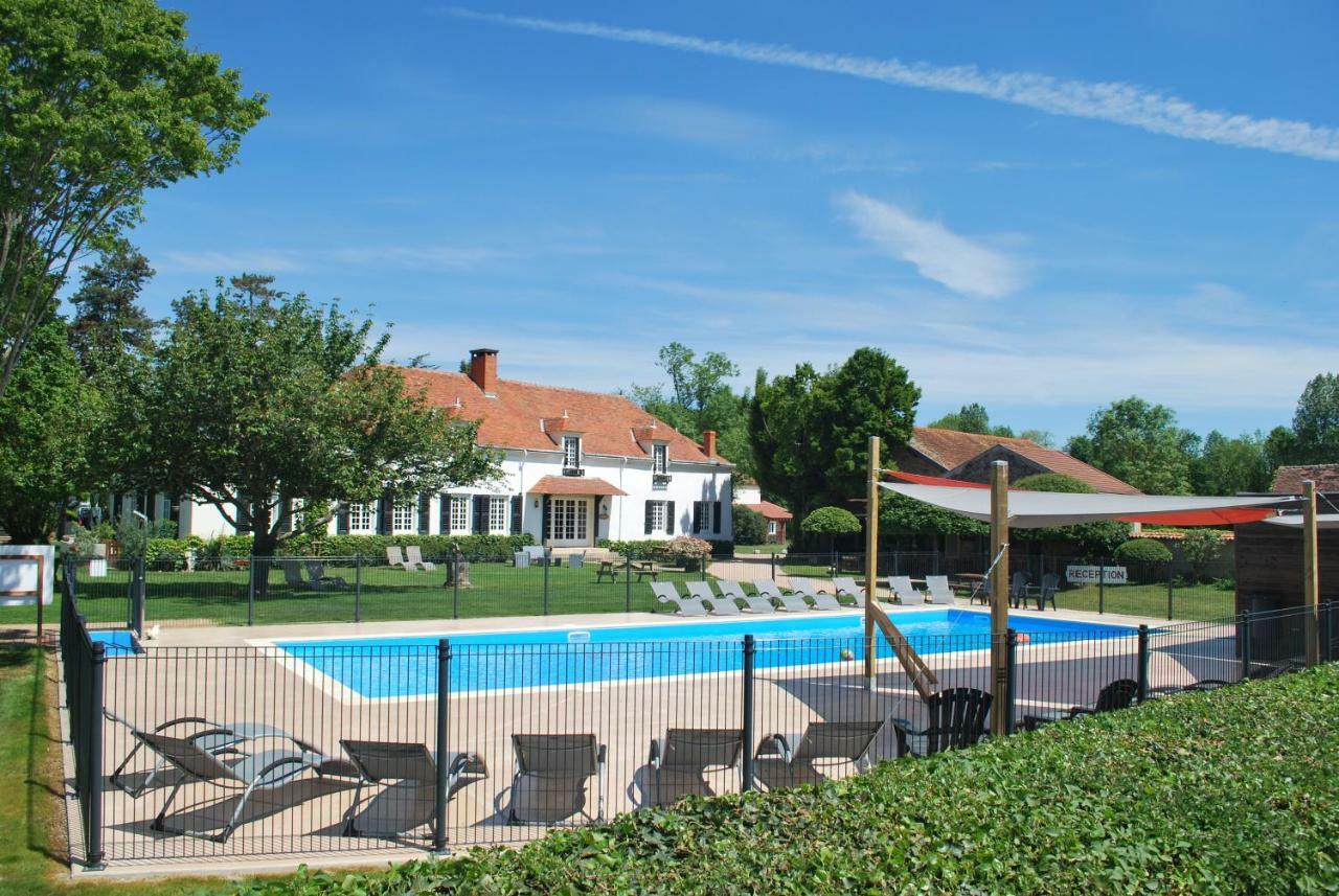 Domaine Les Gandins Saint-Germain-de-Salles Exterior foto
